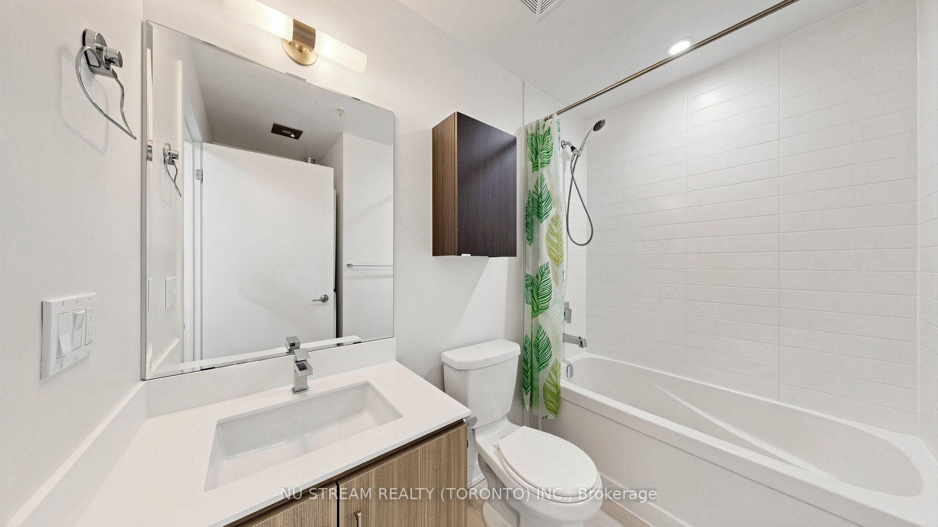 10 Willison Square Unit 708 photo 22