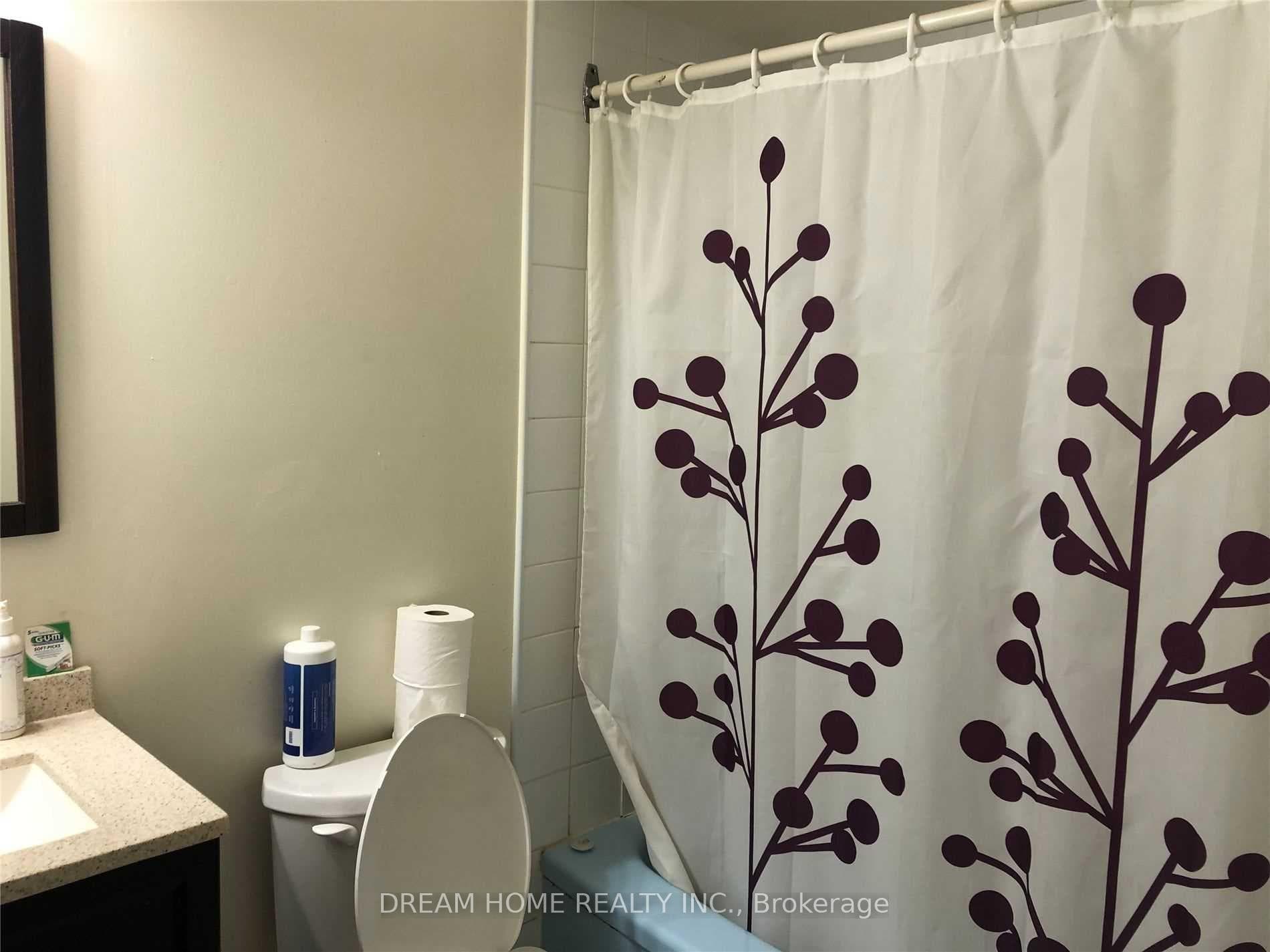 658 Dinsmore Court photo 11
