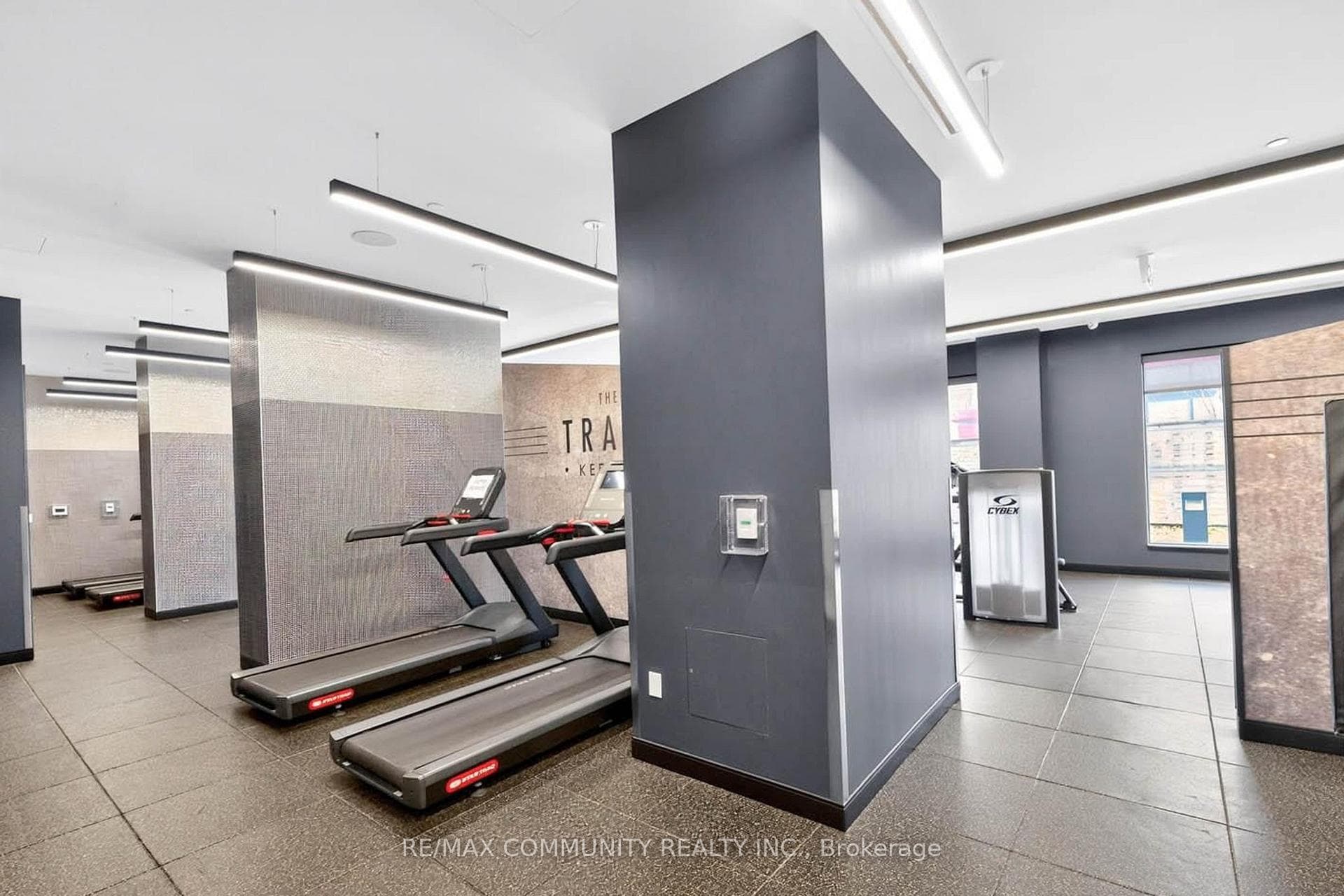 2550 Simcoe Street Unit 2402 photo 27