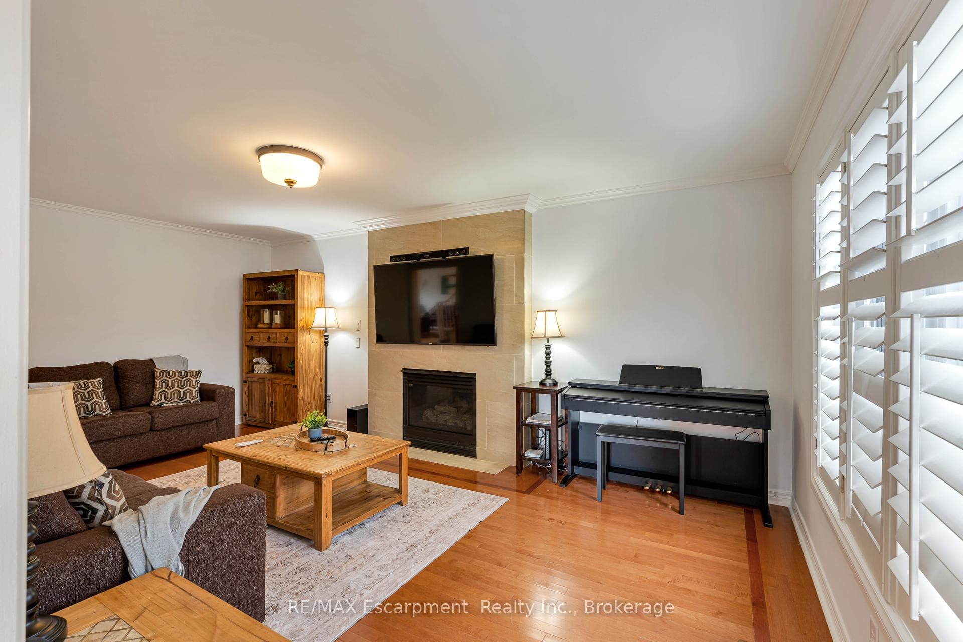 98 Glenhollow Drive photo 14
