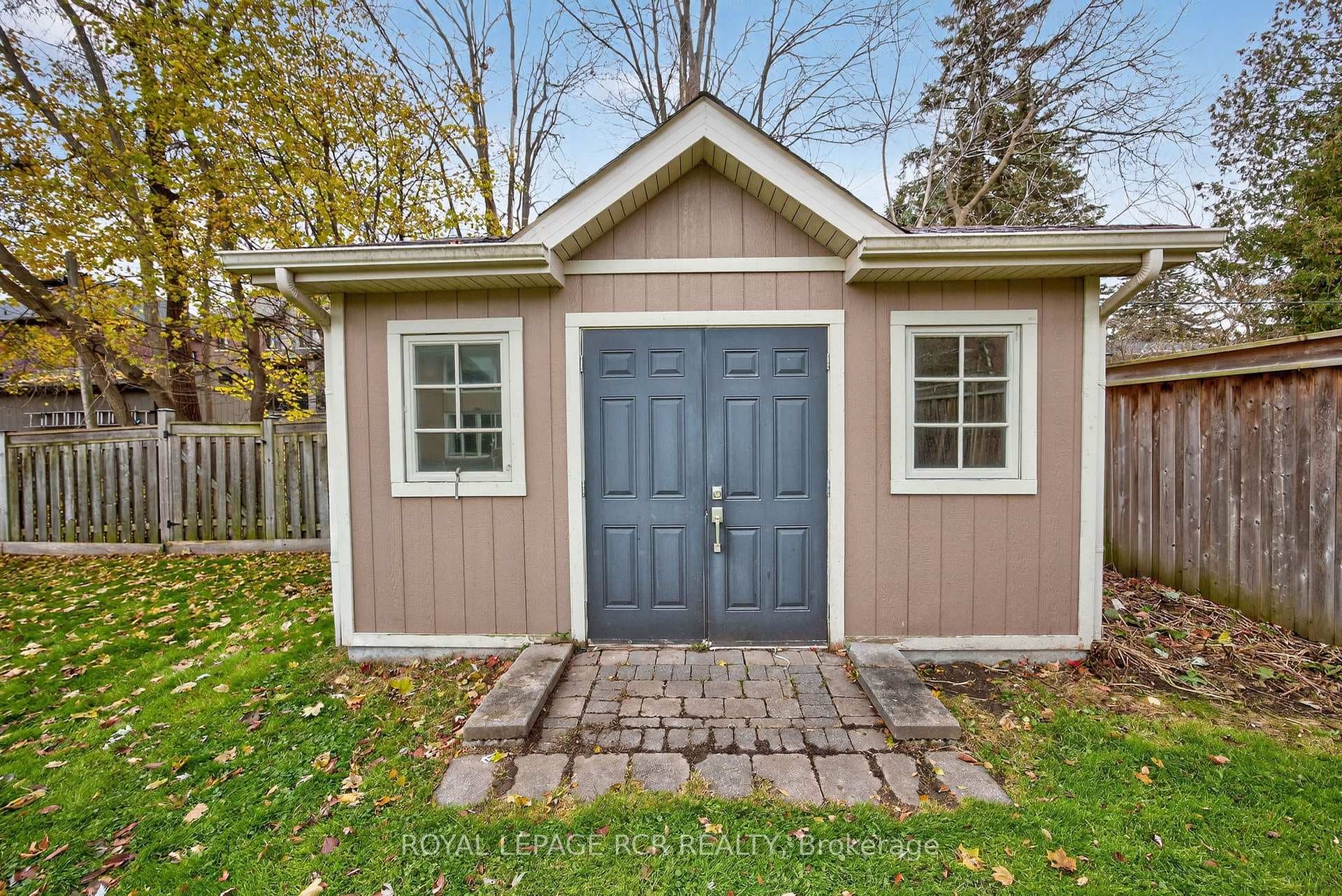 52 Elizabeth Drive photo 43