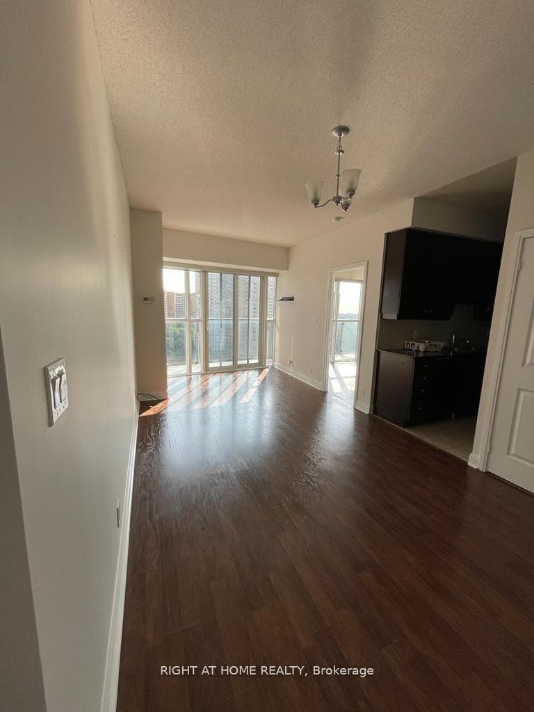 60 Absolute Avenue Unit 1108 photo 2