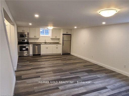 75 Pepperwood Crescent Unit LOWER LEVEL photo 2