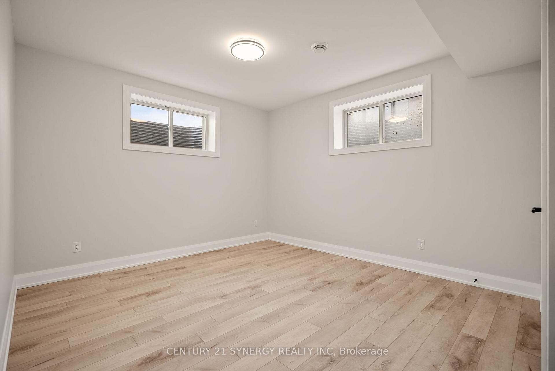 269 CABRELLE Place photo 39