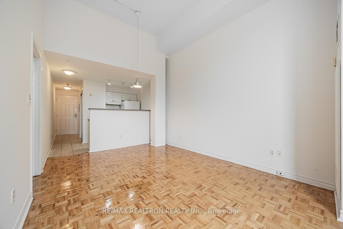 1401 Dupont Street Unit 227 photo 3