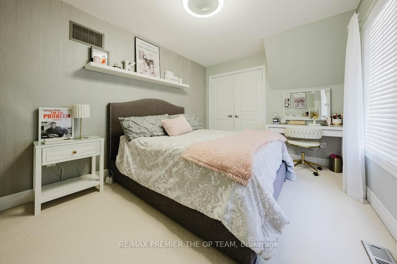 22 Adelia Place photo 26