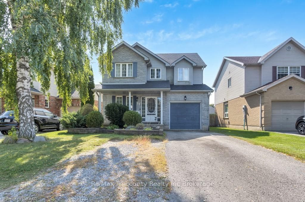 17 TRILLIUM Drive photo 1