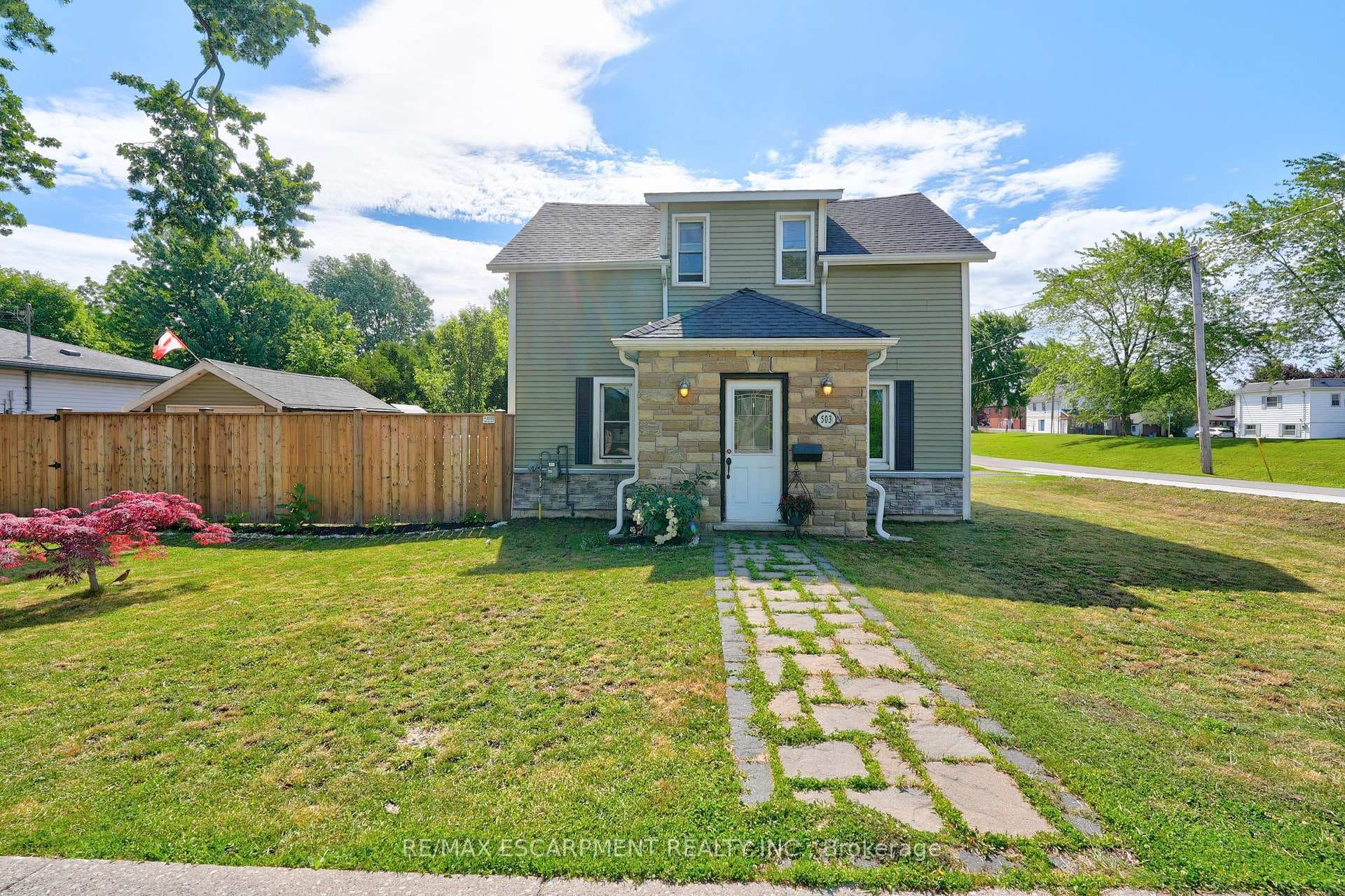 503 John Street photo 4