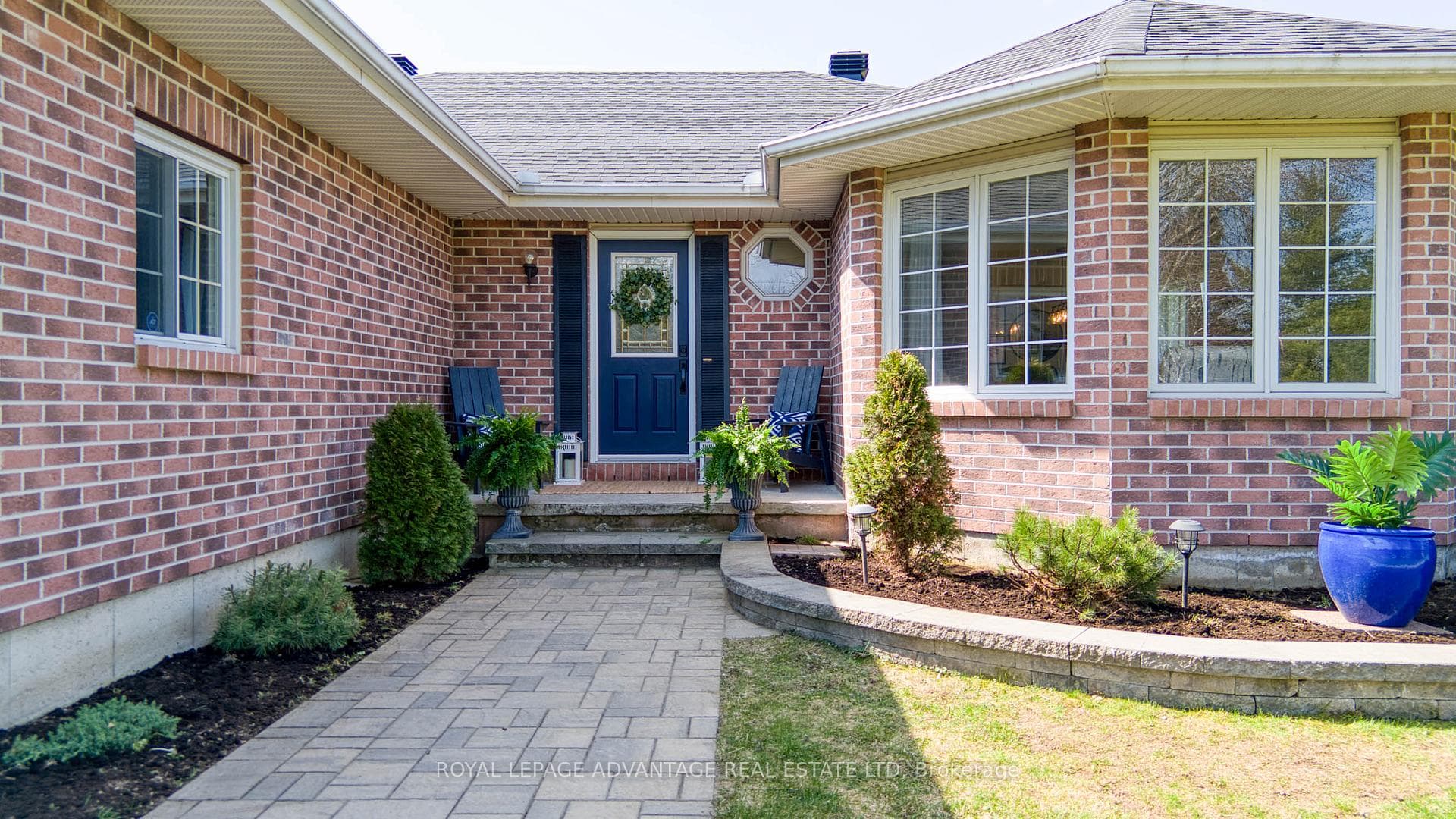 Welcoming Front Entry ...