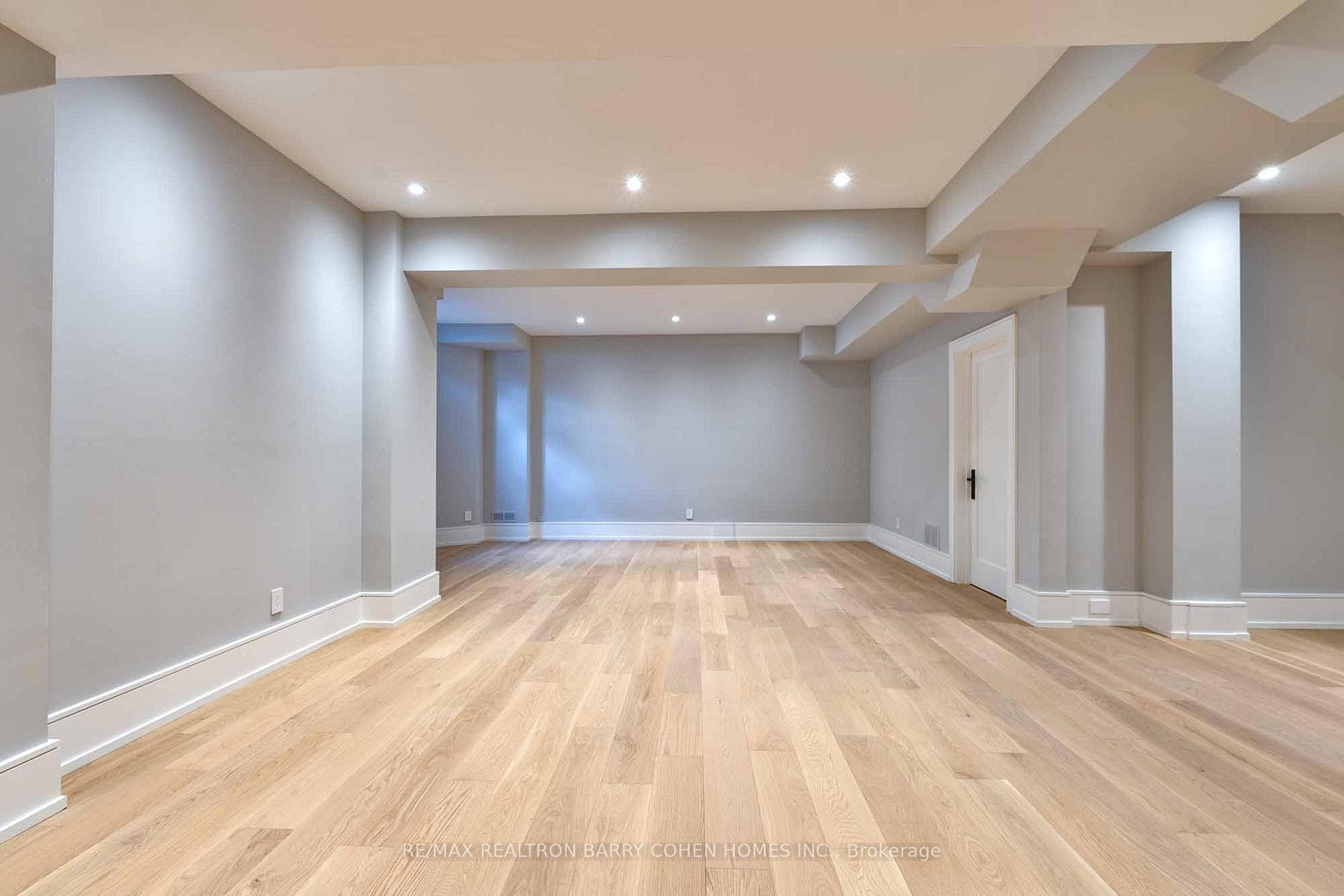 230 Dunvegan Road photo 39