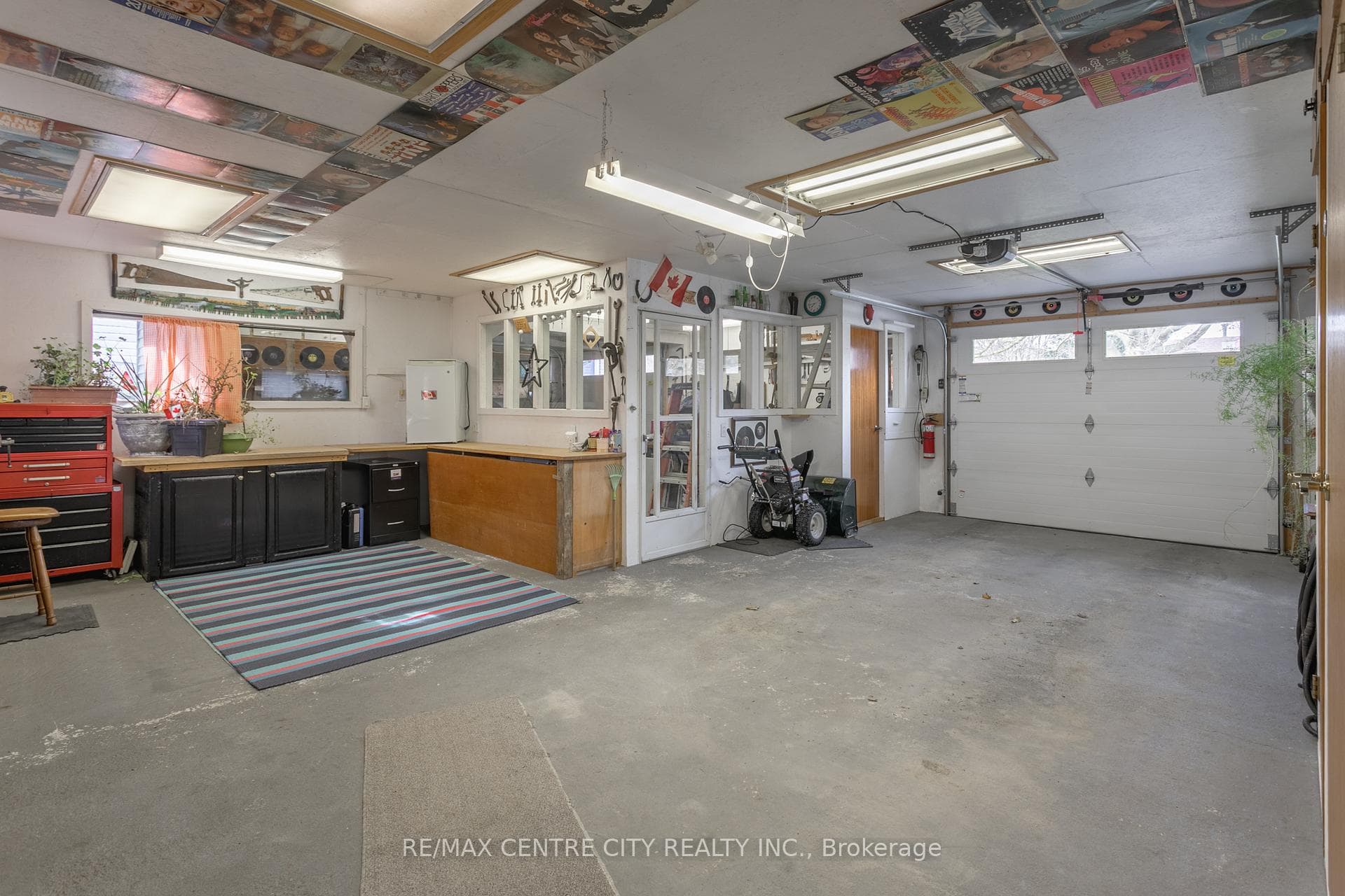 8 Dell Drive photo 29
