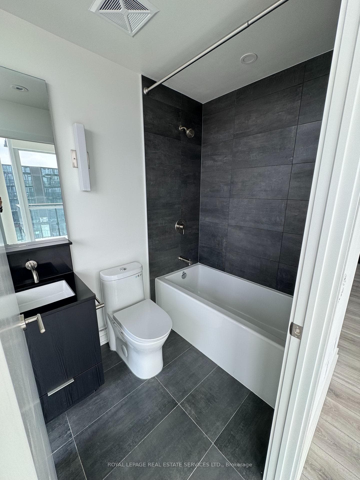 110 Broadway Avenue Unit 2809 photo 20