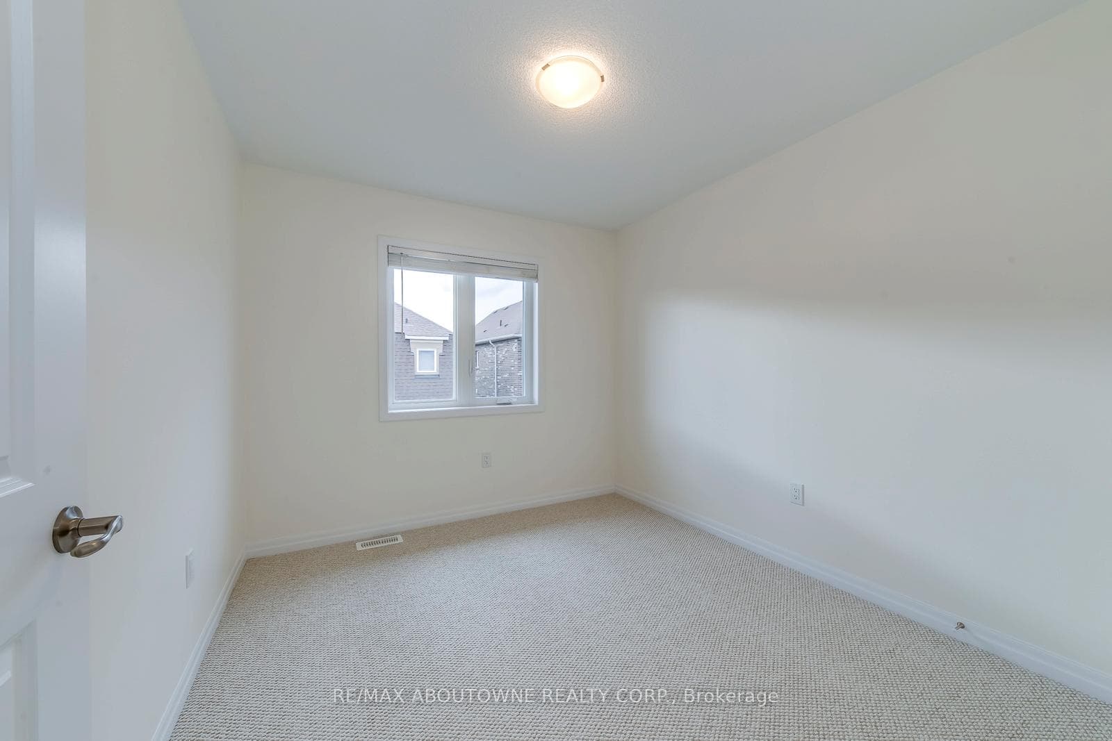 3338 Erasmum Street photo 43