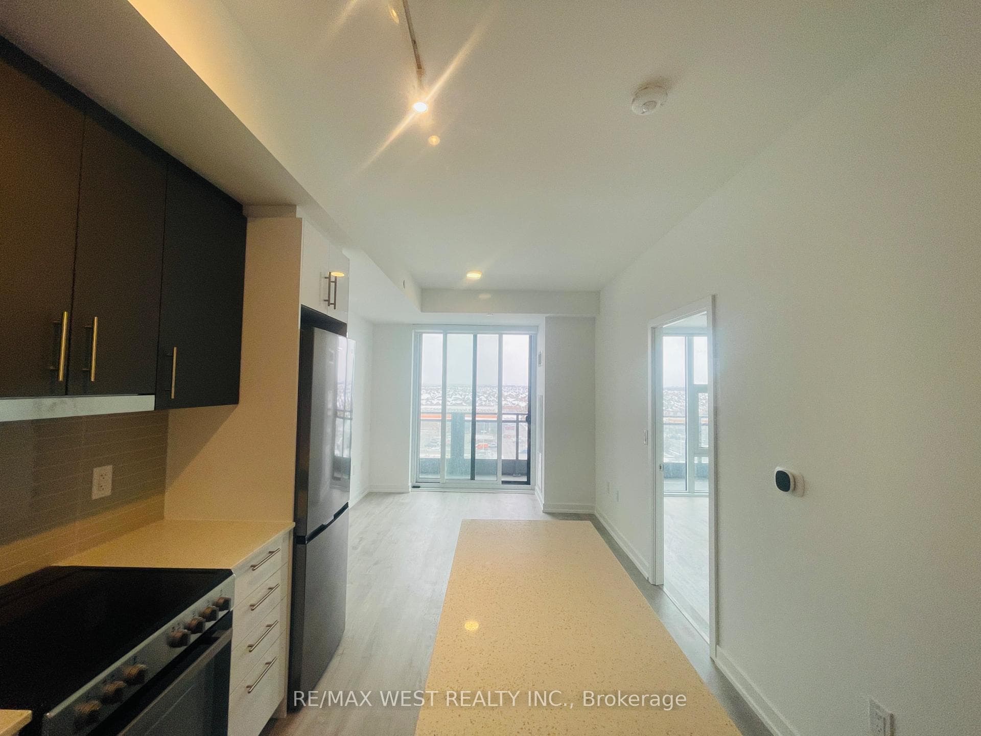 9763 MARKHAM Road Unit 908 photo 7