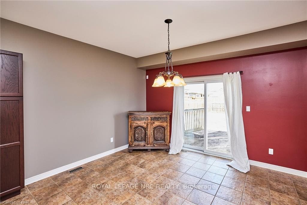 58 Carlisle Drive photo 16