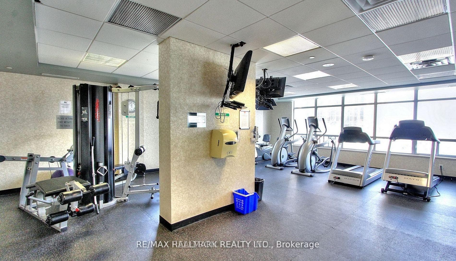 4978 Yonge Street Unit 812 photo 11