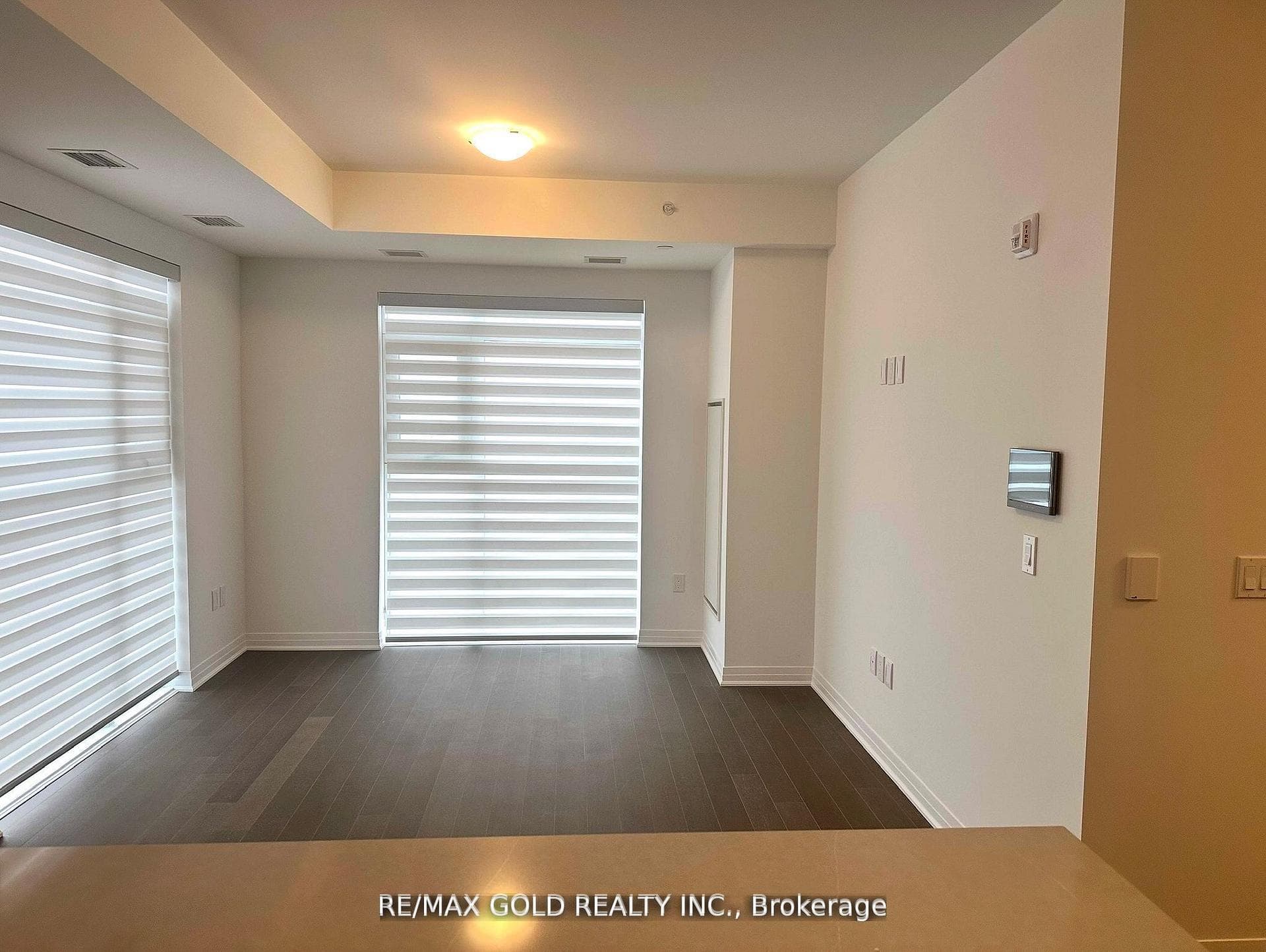 490 Gordon Krantz Avenue Unit 423 photo 37