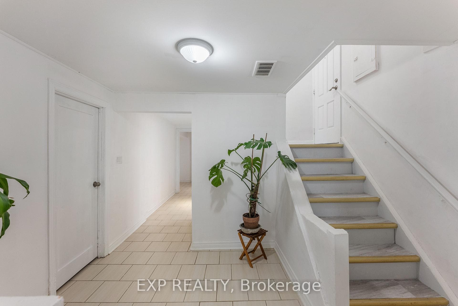 52 Southampton Drive photo 24