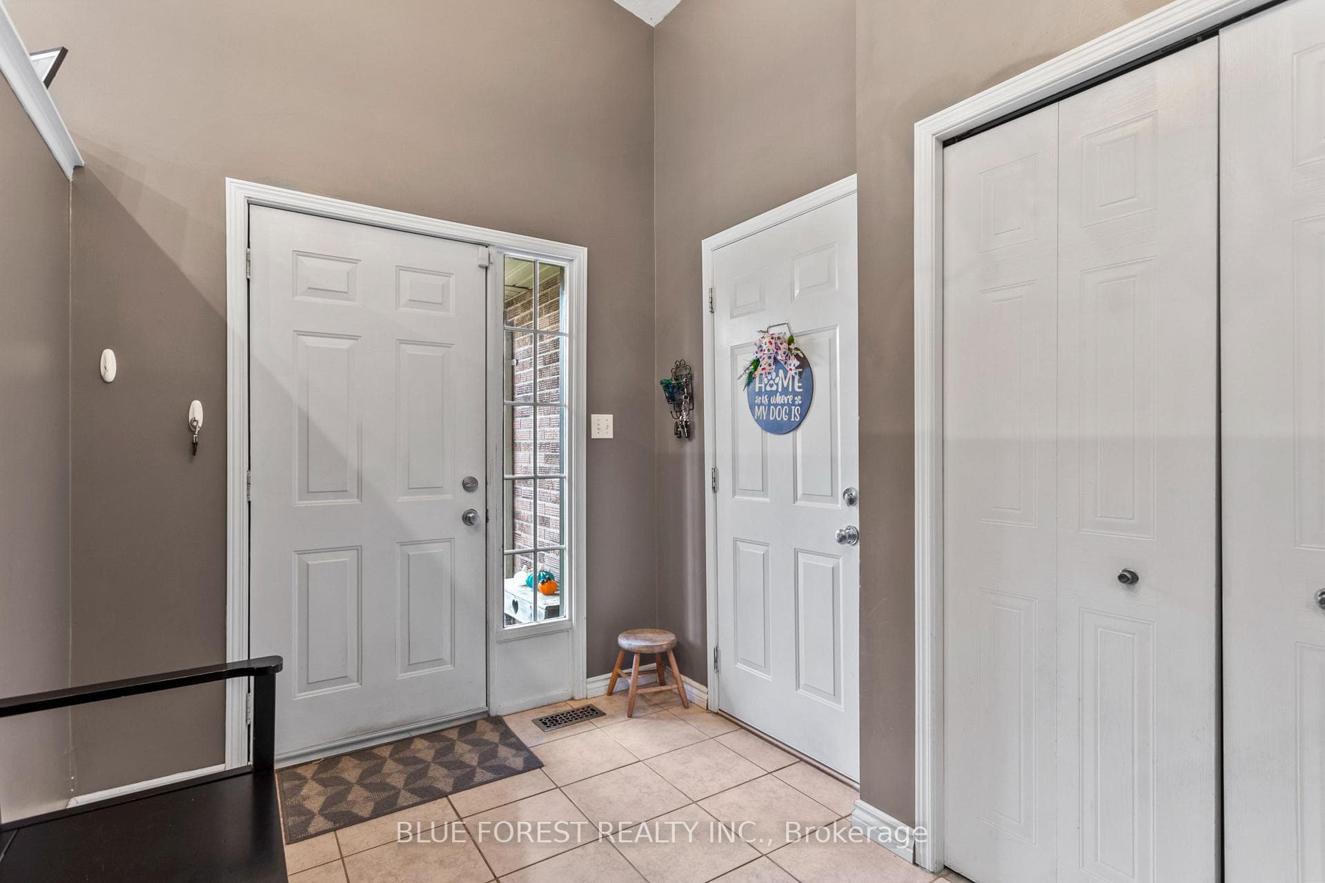 31 Dartmouth Drive photo 4