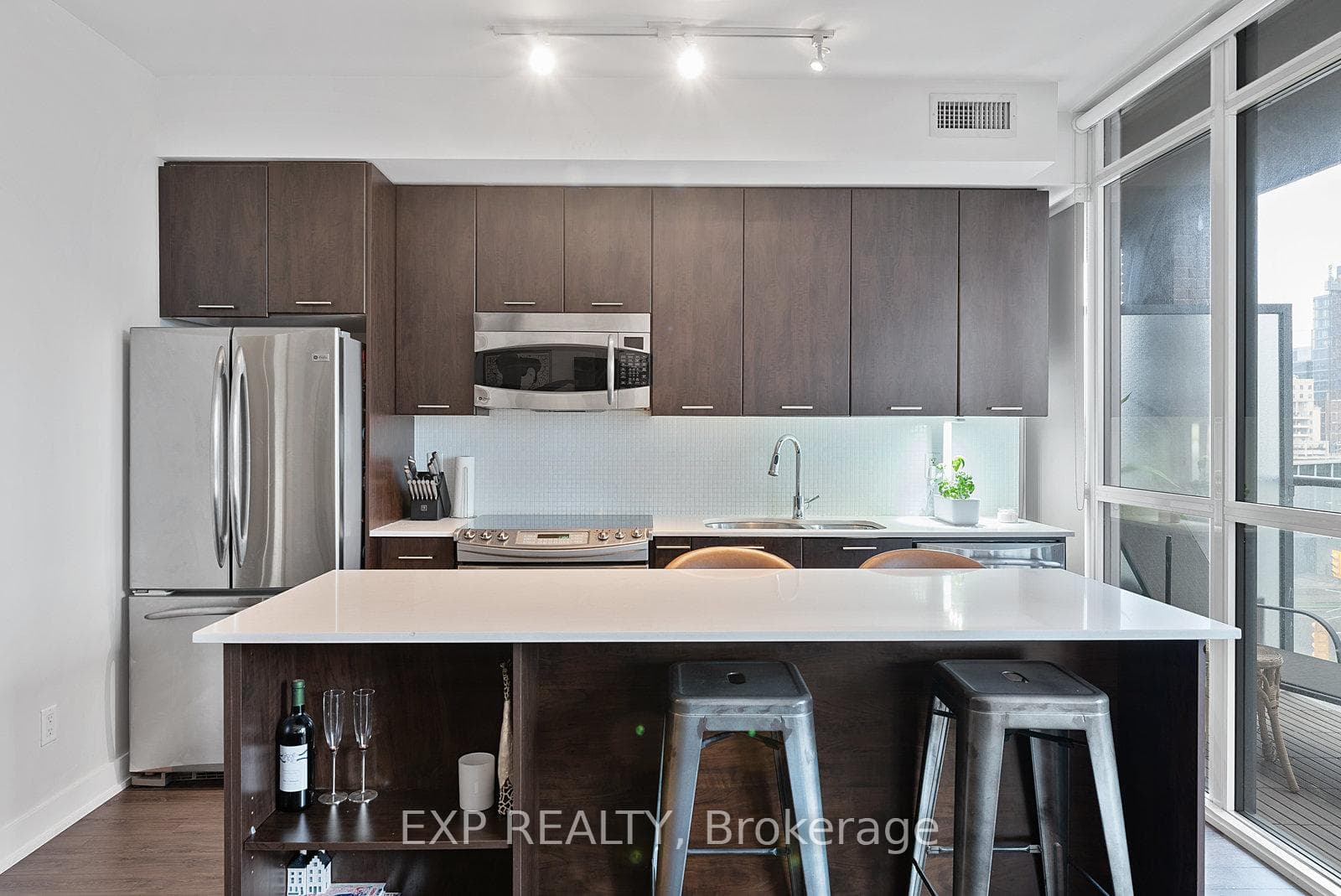 169 Fort York Boulevard Unit 506 photo 8