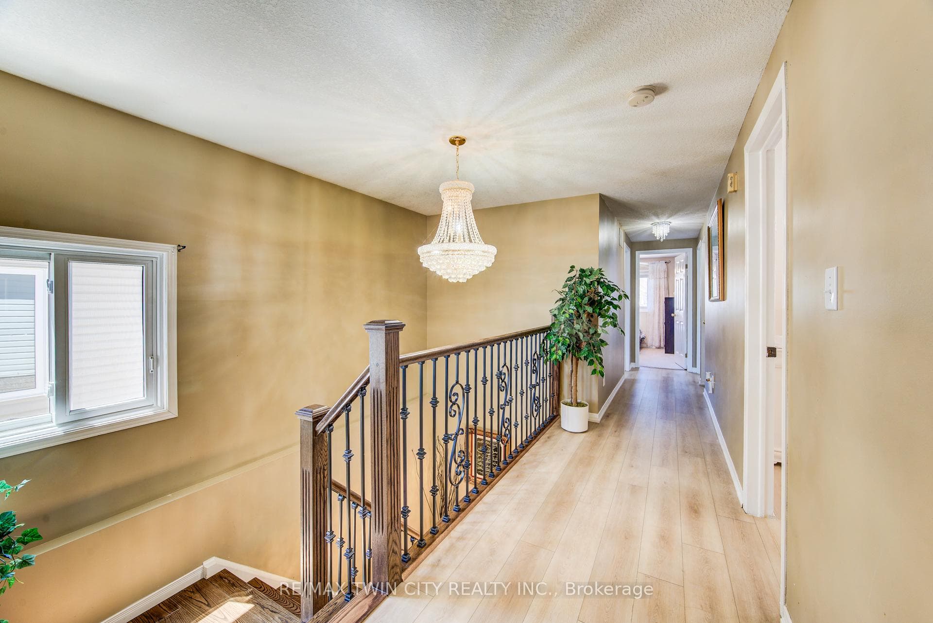 913 COPPER LEAF Crescent photo 18