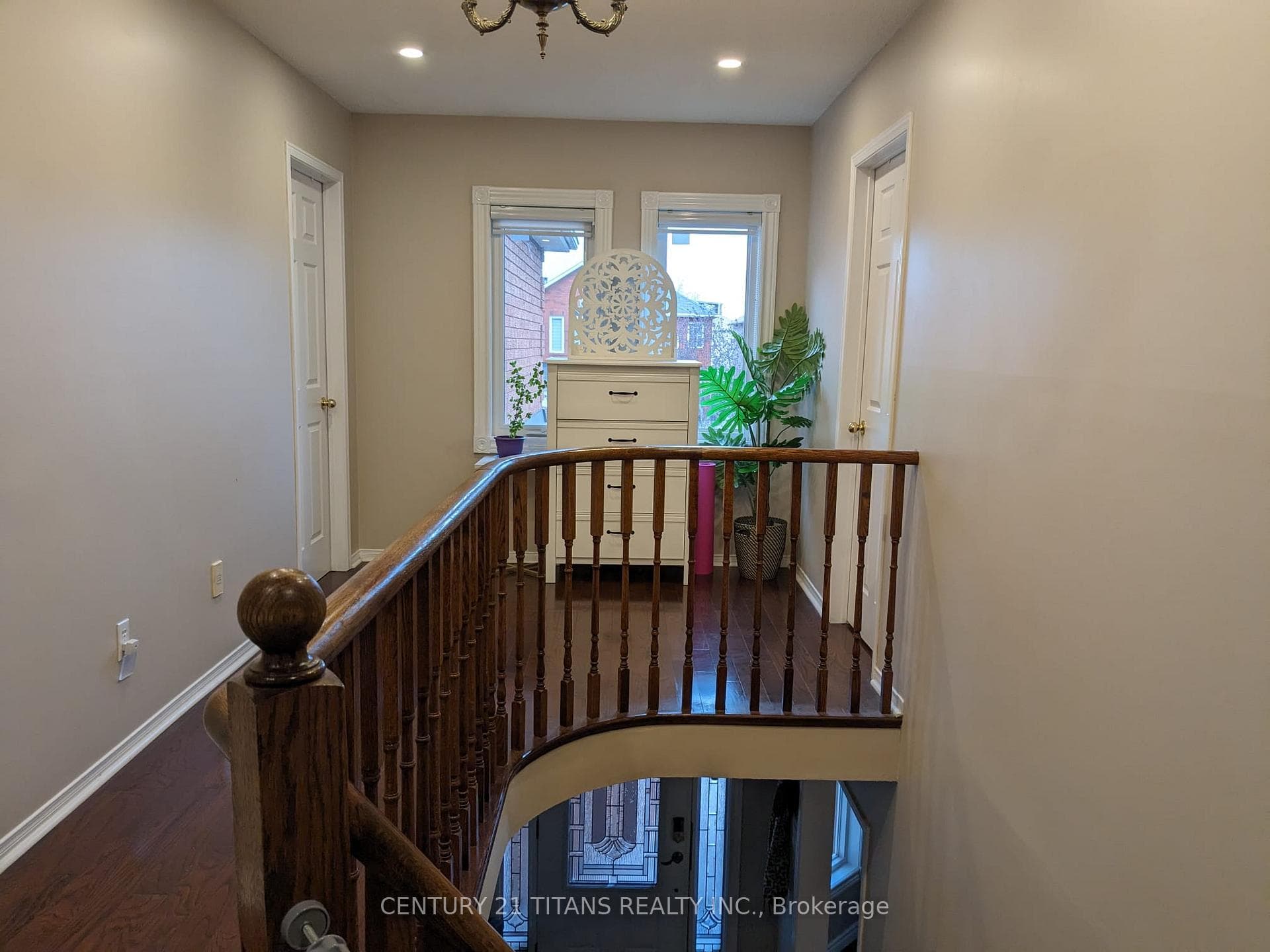 1561 Astrella Crescent Unit Main Fl photo 11