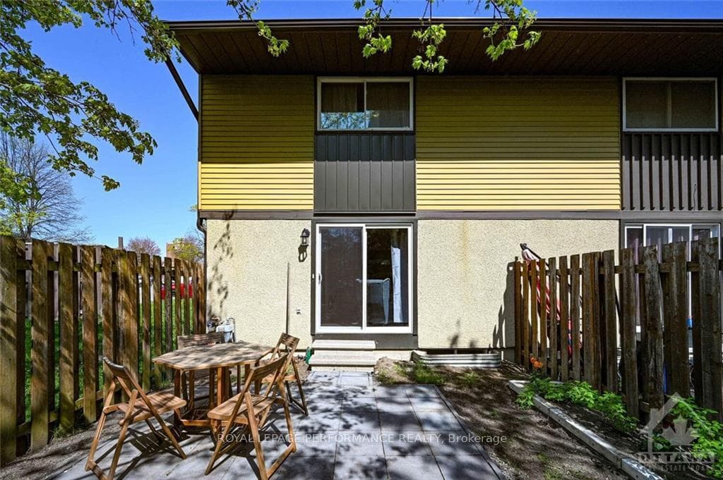 2570 SOUTHVALE Crescent Unit 117 photo 25