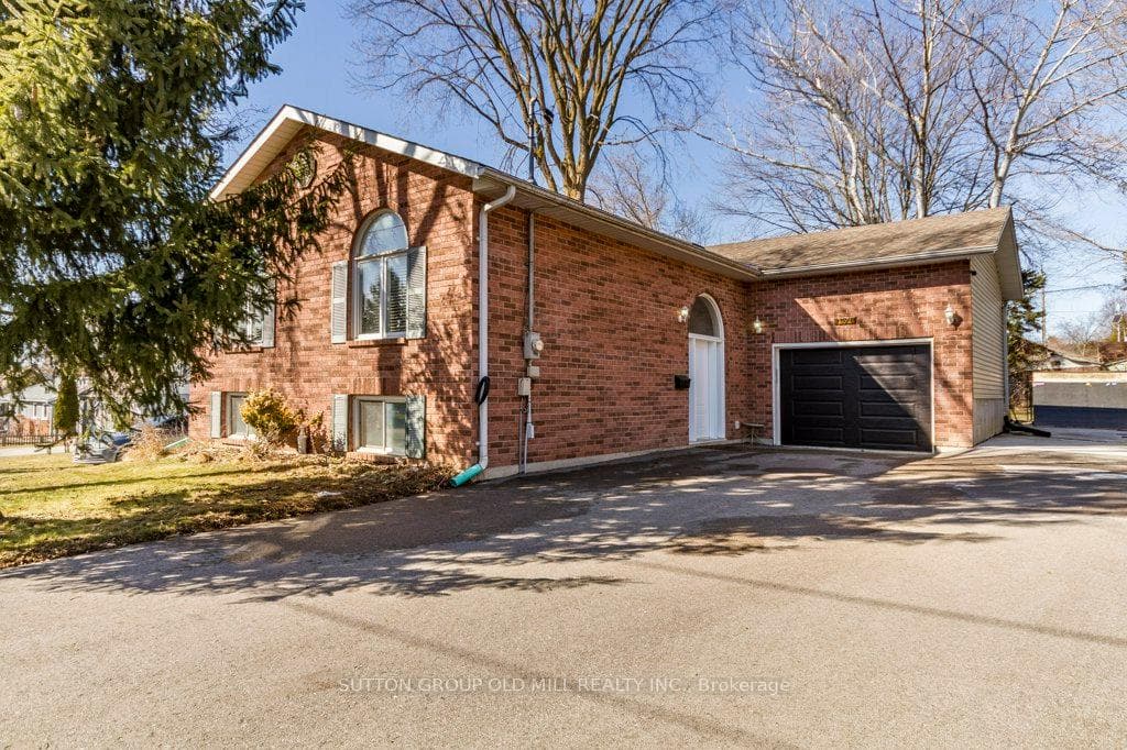 132 Silas Boulevard photo 3