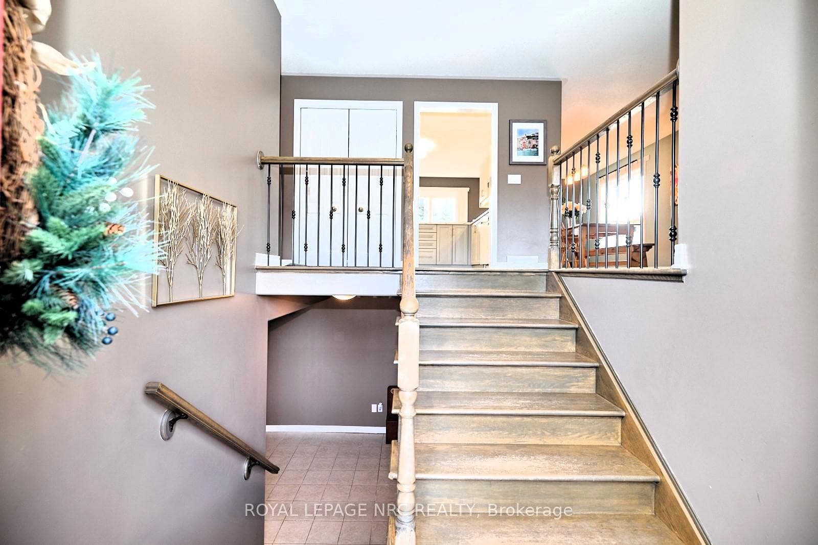 54 Sandra Drive photo 9