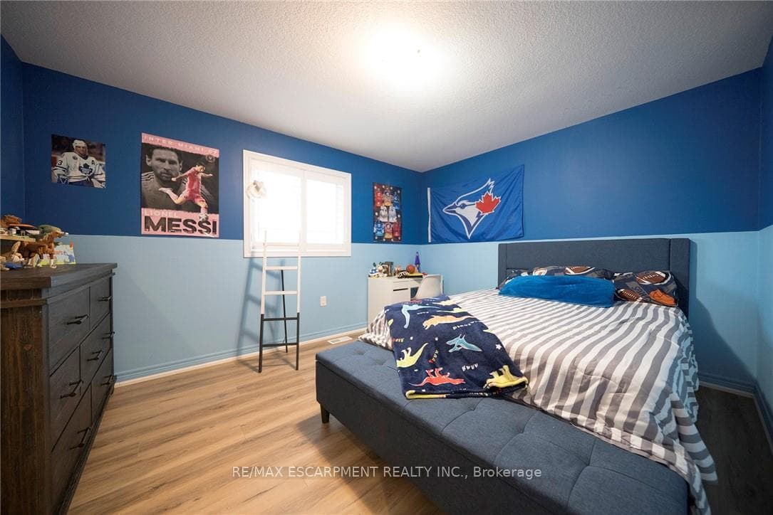 73 Eleanor Avenue photo 27