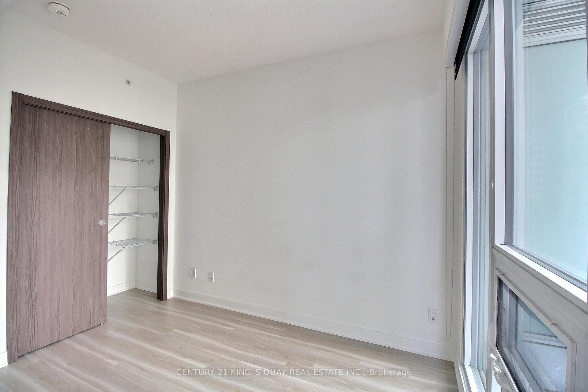 17 Bathurst Street Unit 1203 photo 8