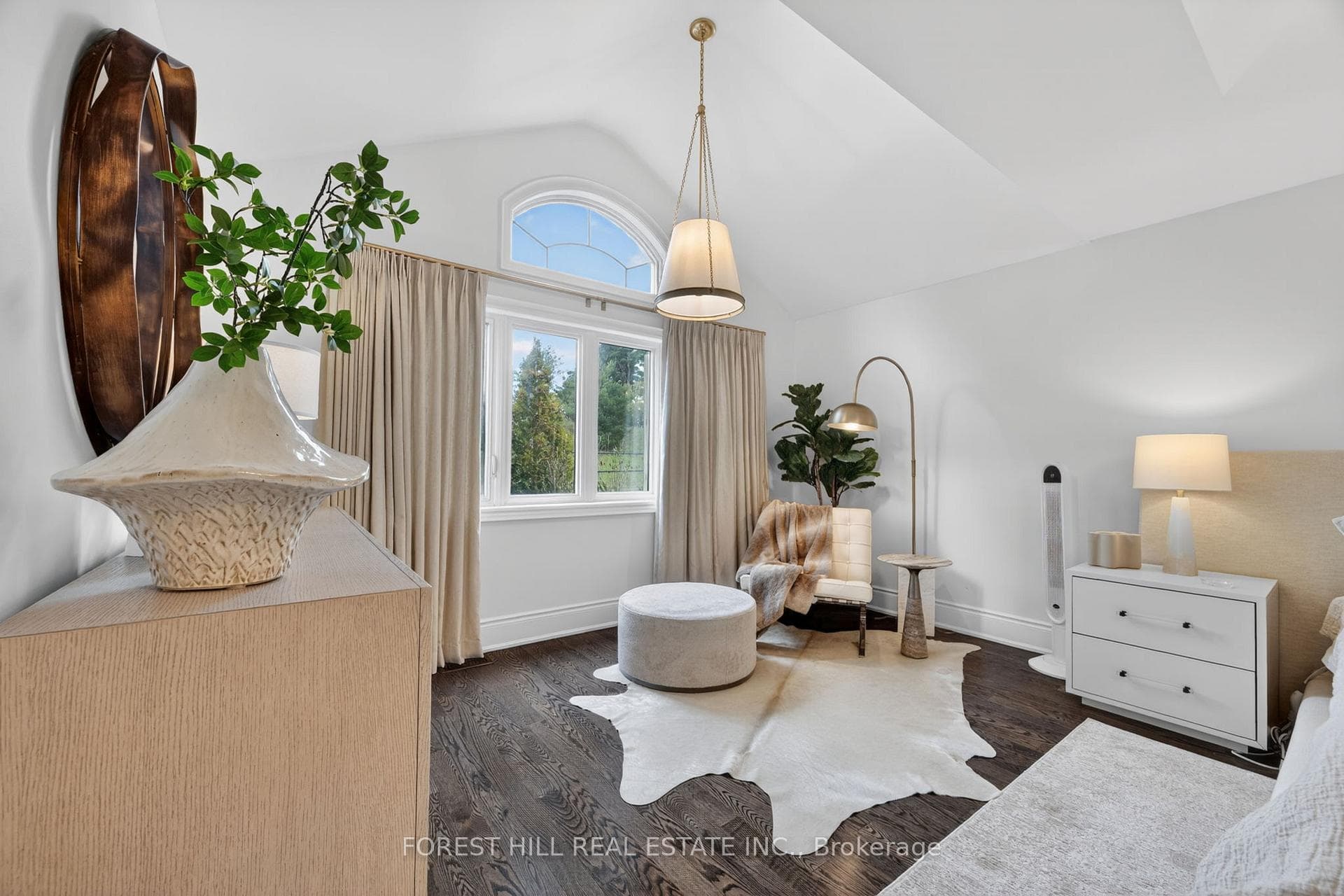 111 Vines Place photo 17
