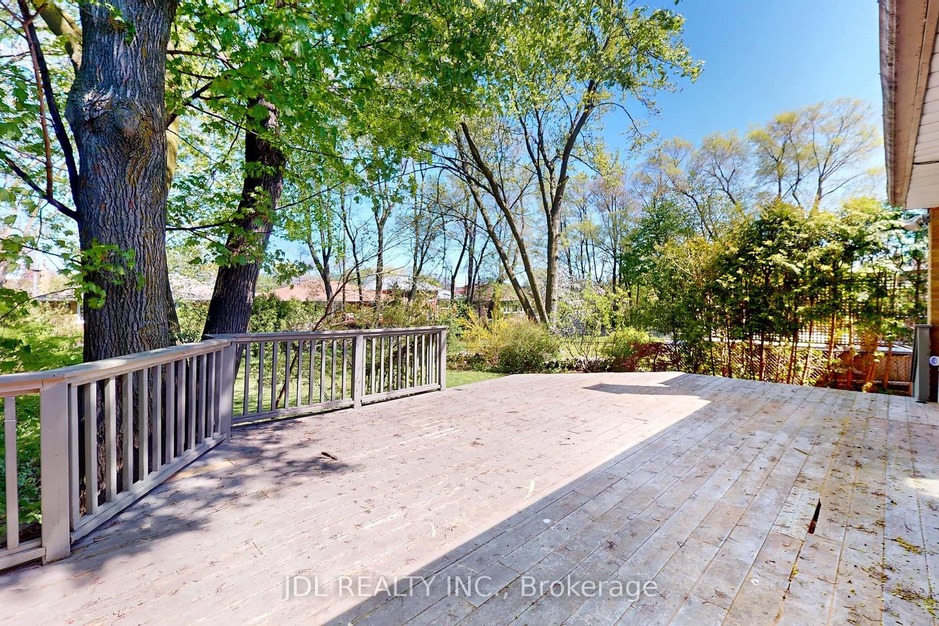 98 Overbrook Place photo 39