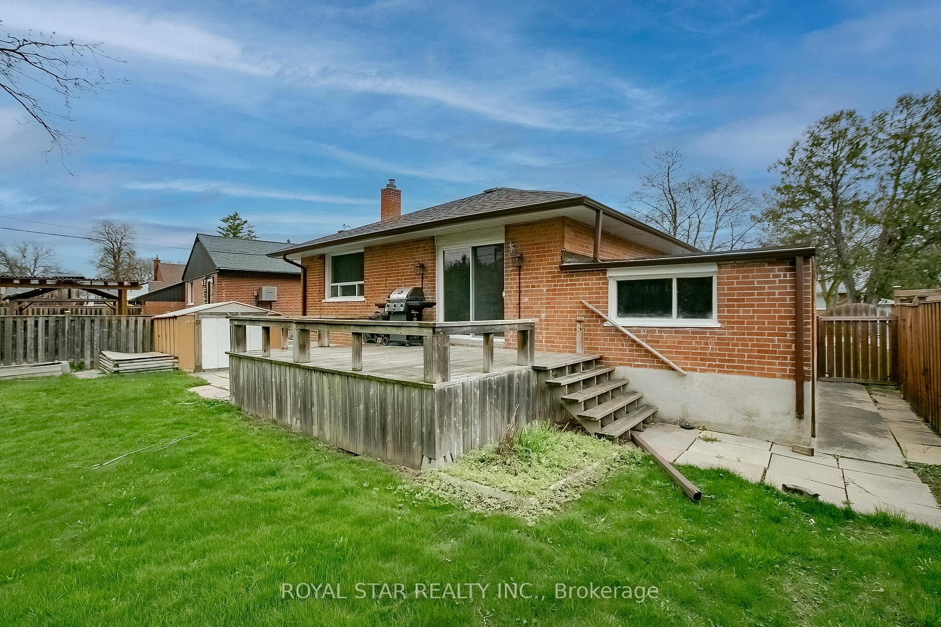 114 Wincott Drive Unit Bsmnt photo 36
