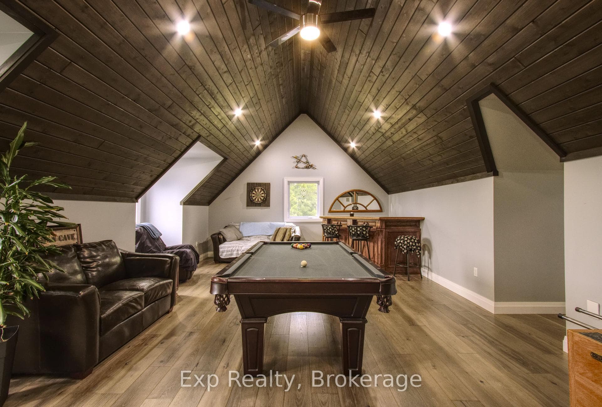 Family/Games room