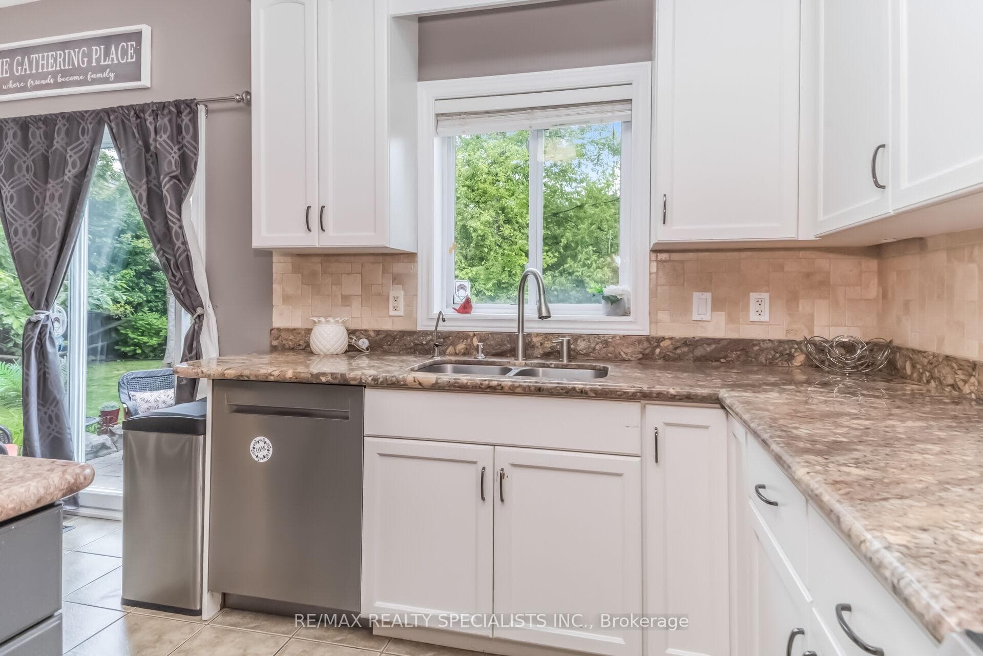 77 McMaster Road photo 14