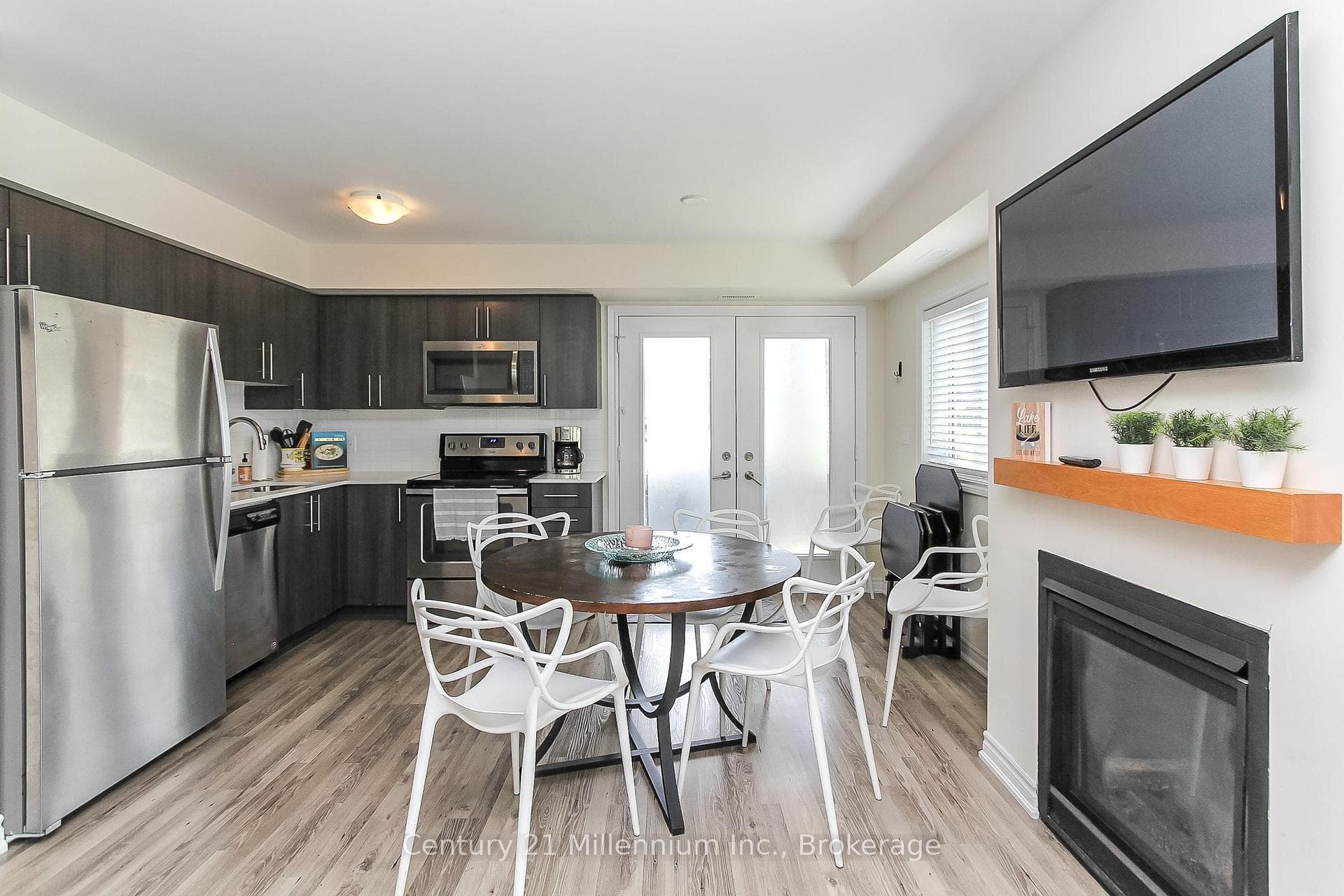 7 ANCHORAGE Crescent Unit 108 photo 10