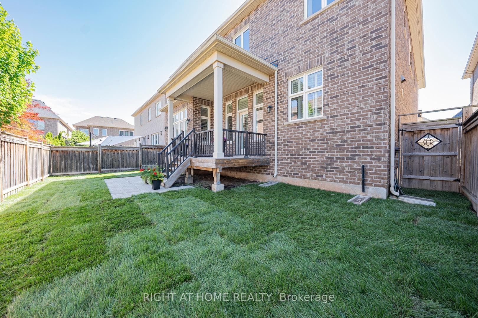 222 Mcwilliams Crescent photo 41
