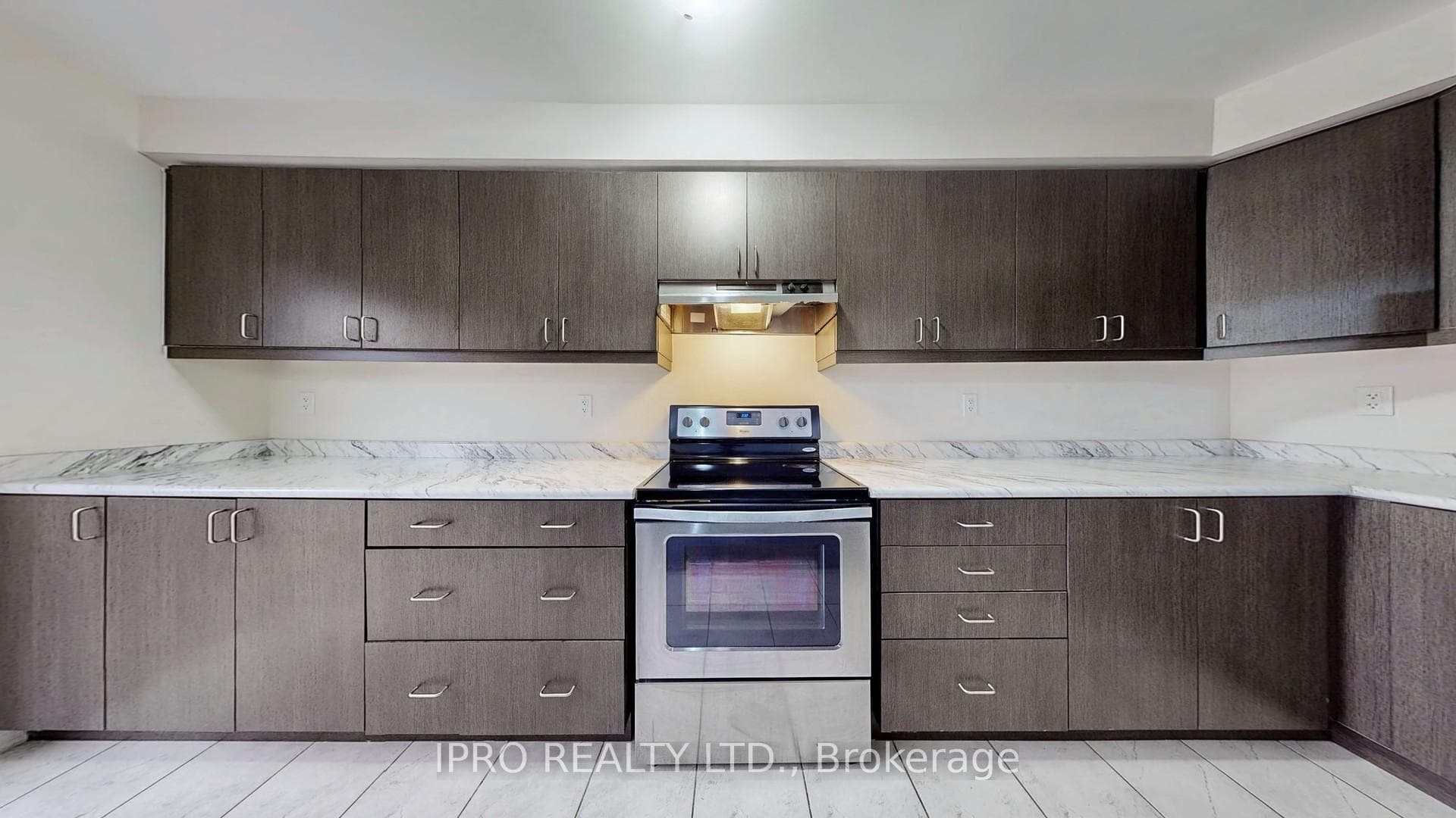 1672 Copeland Circle photo 9