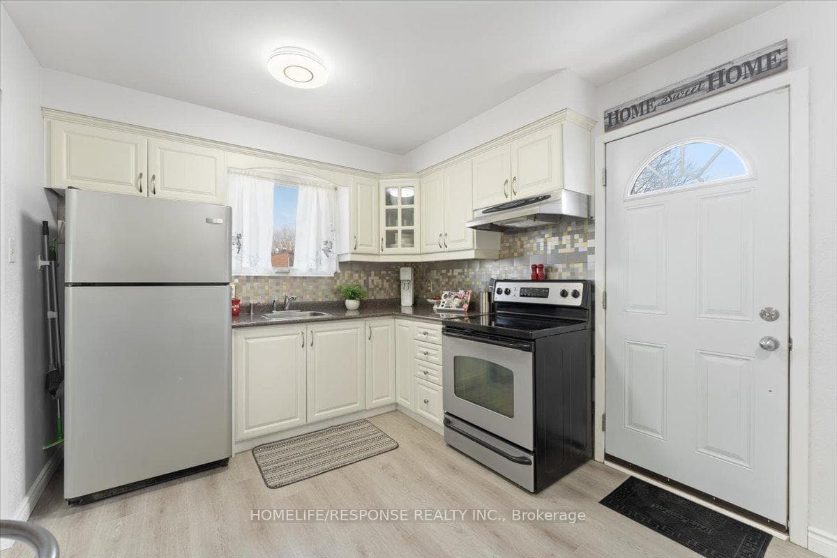 67 RUTHERFORD Road photo 3
