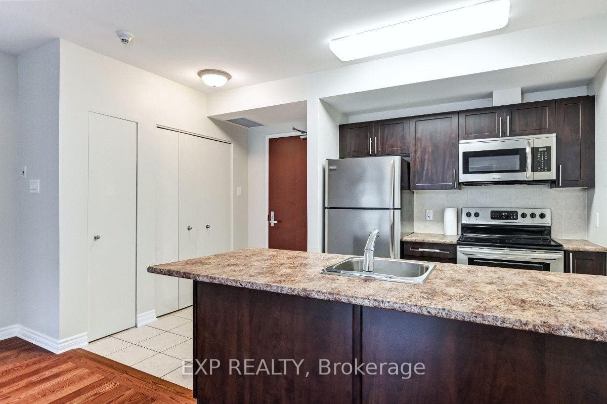 234 Rideau Street Unit 304 photo 21