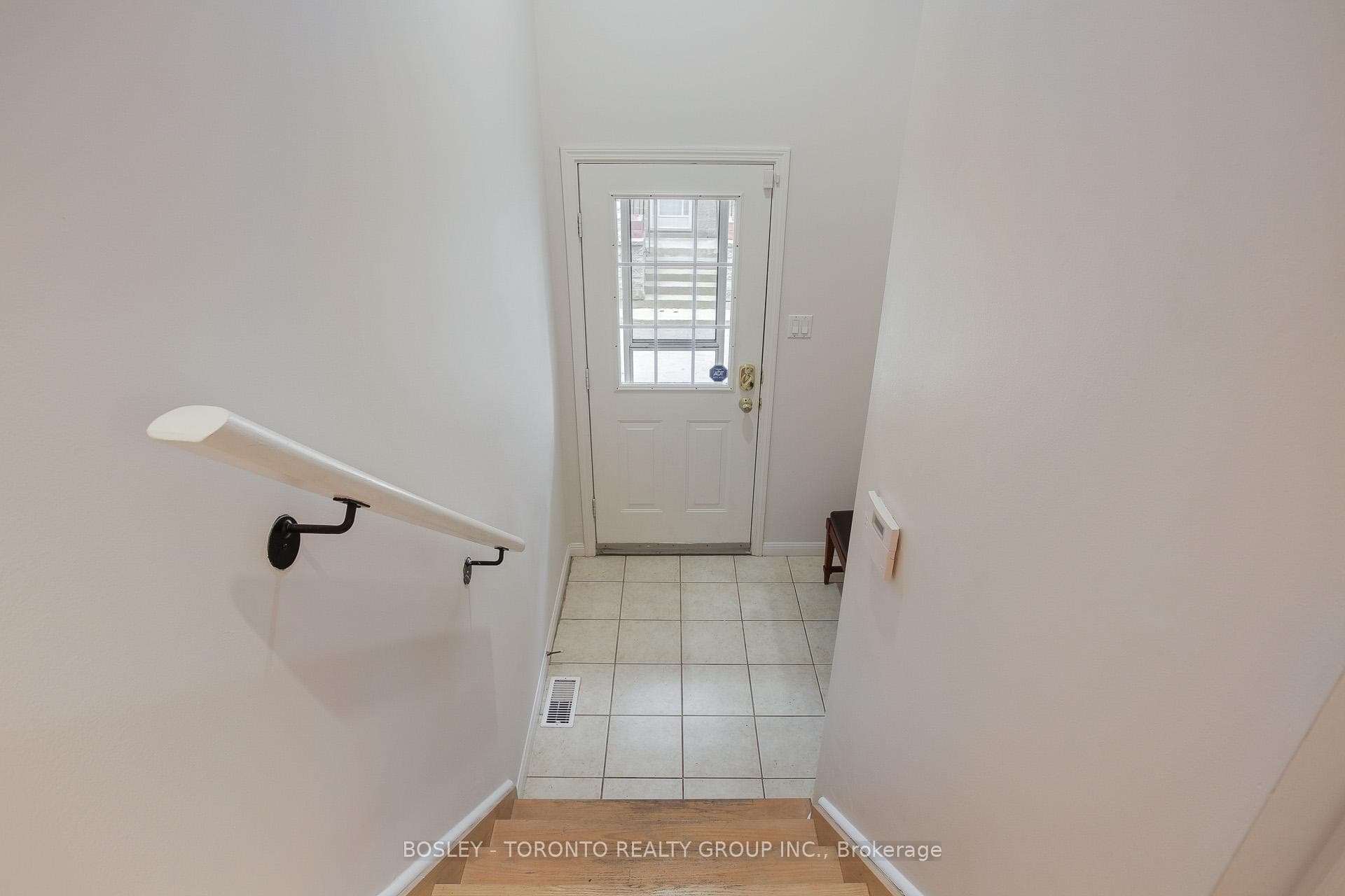 150 George Street Unit 3 photo 4