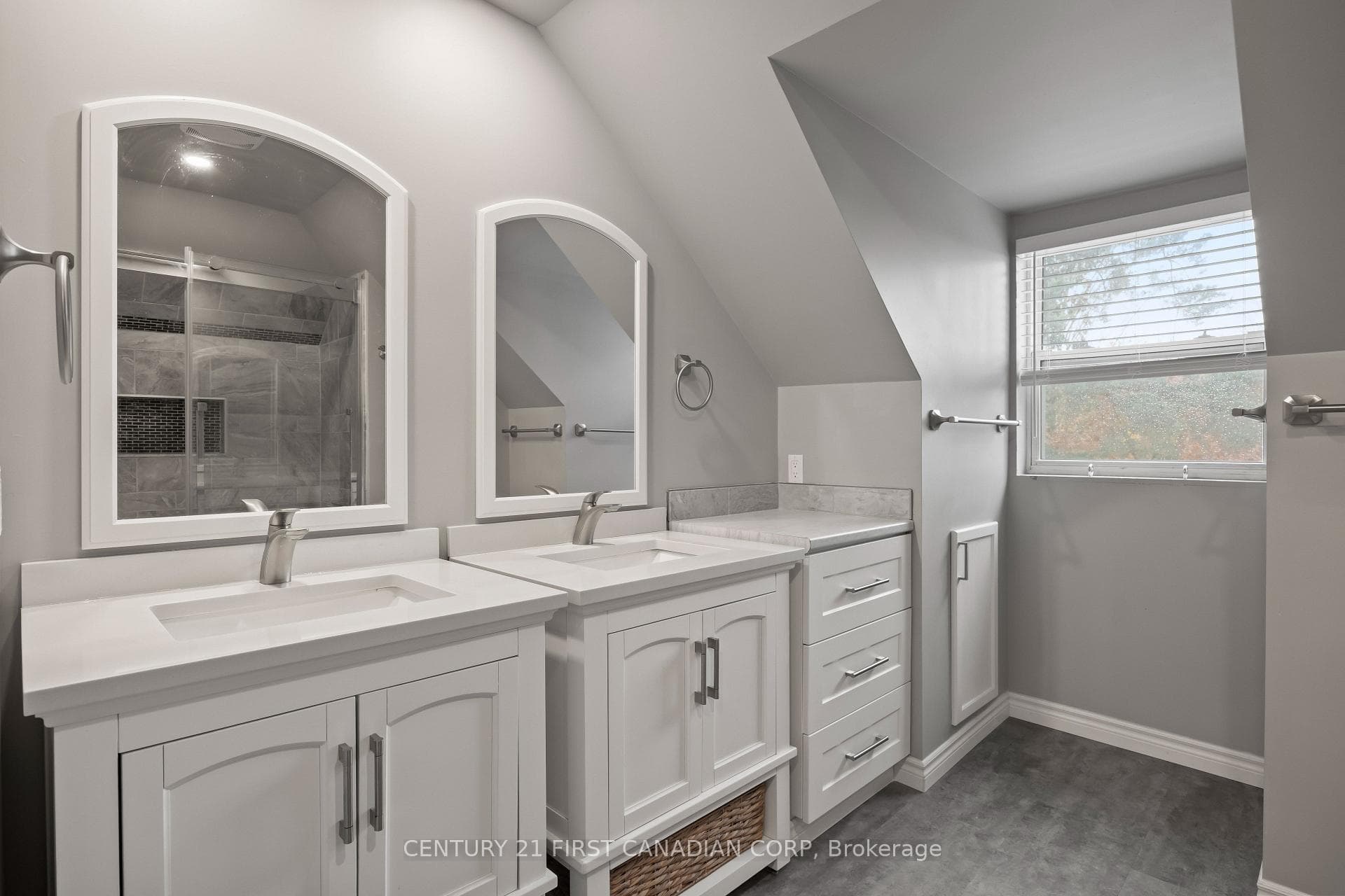 92 Hincks Street Unit 2 photo 22