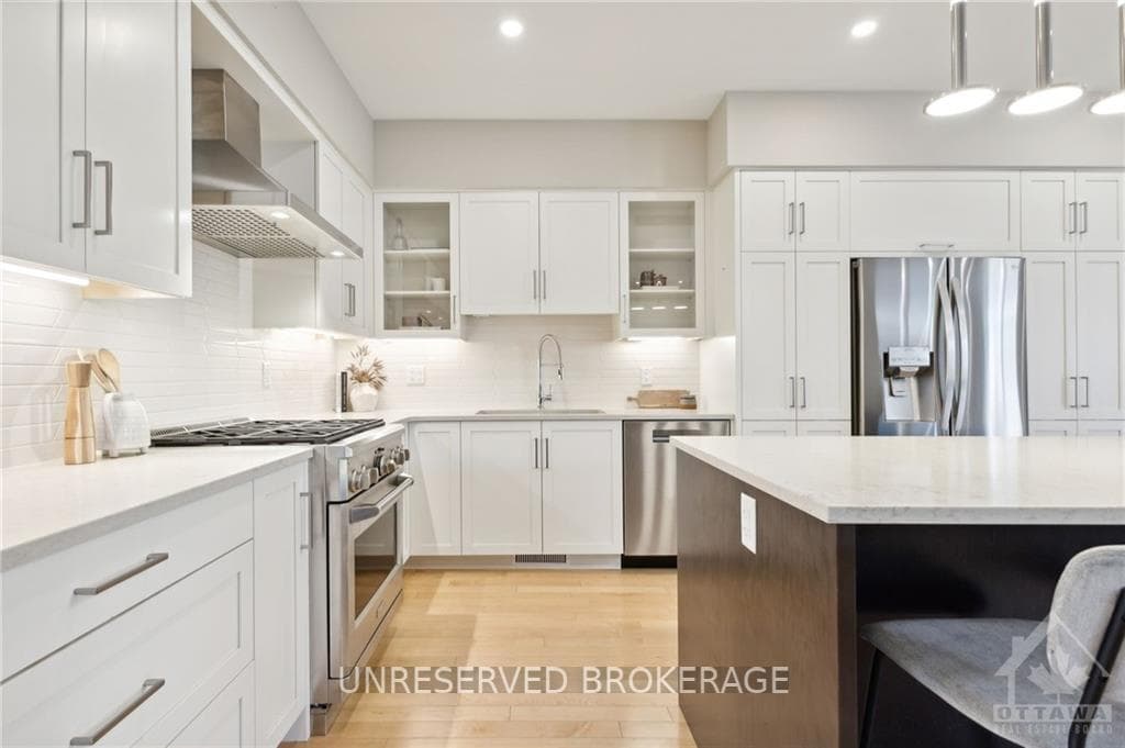 2187 DESCHENES Street photo 4