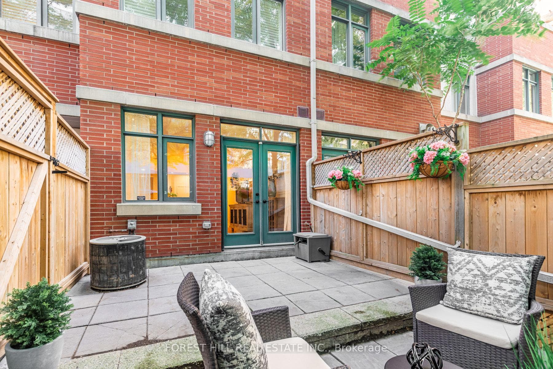 500 Richmond Street Unit 116 photo 24