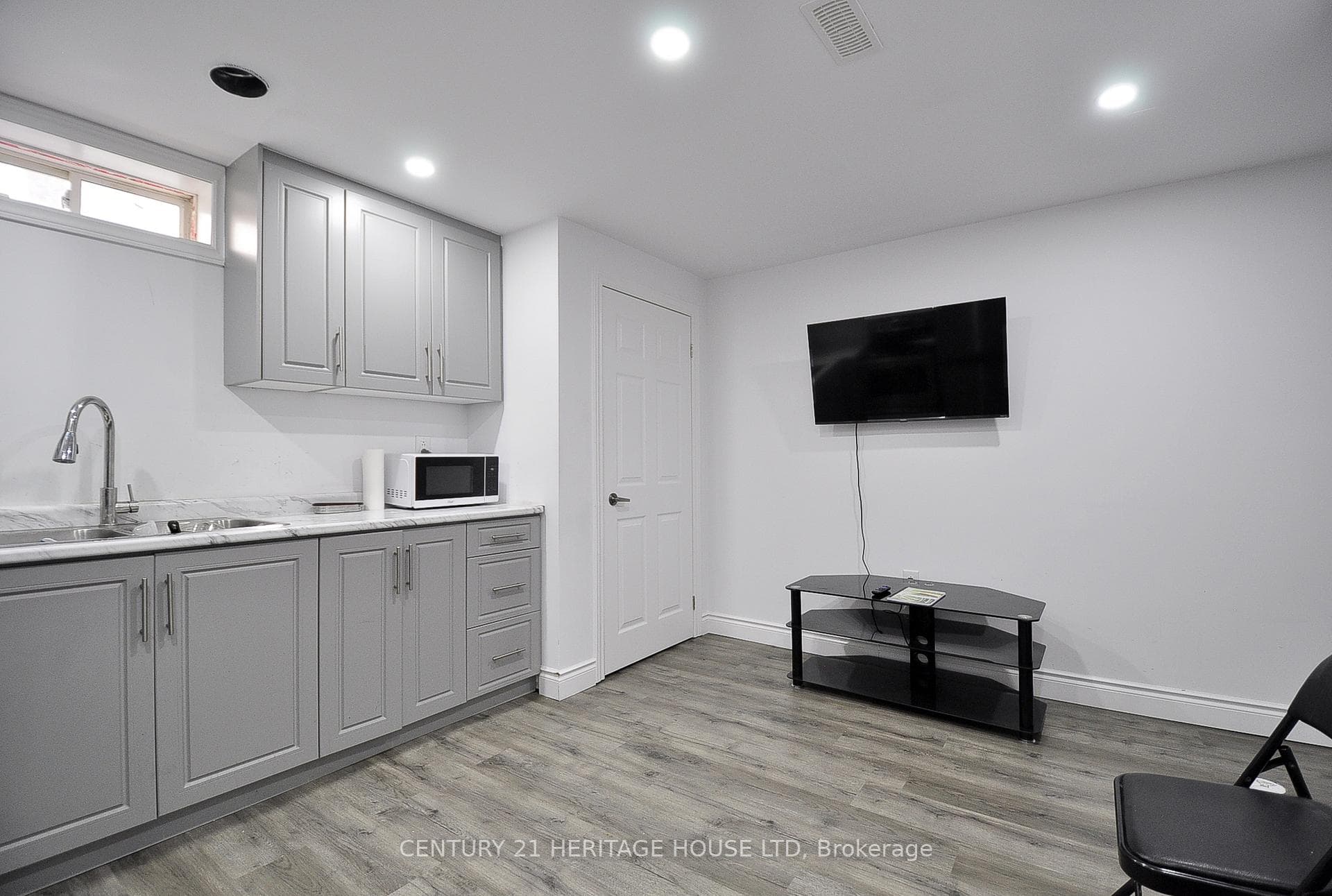 15 Horton Walk photo 29