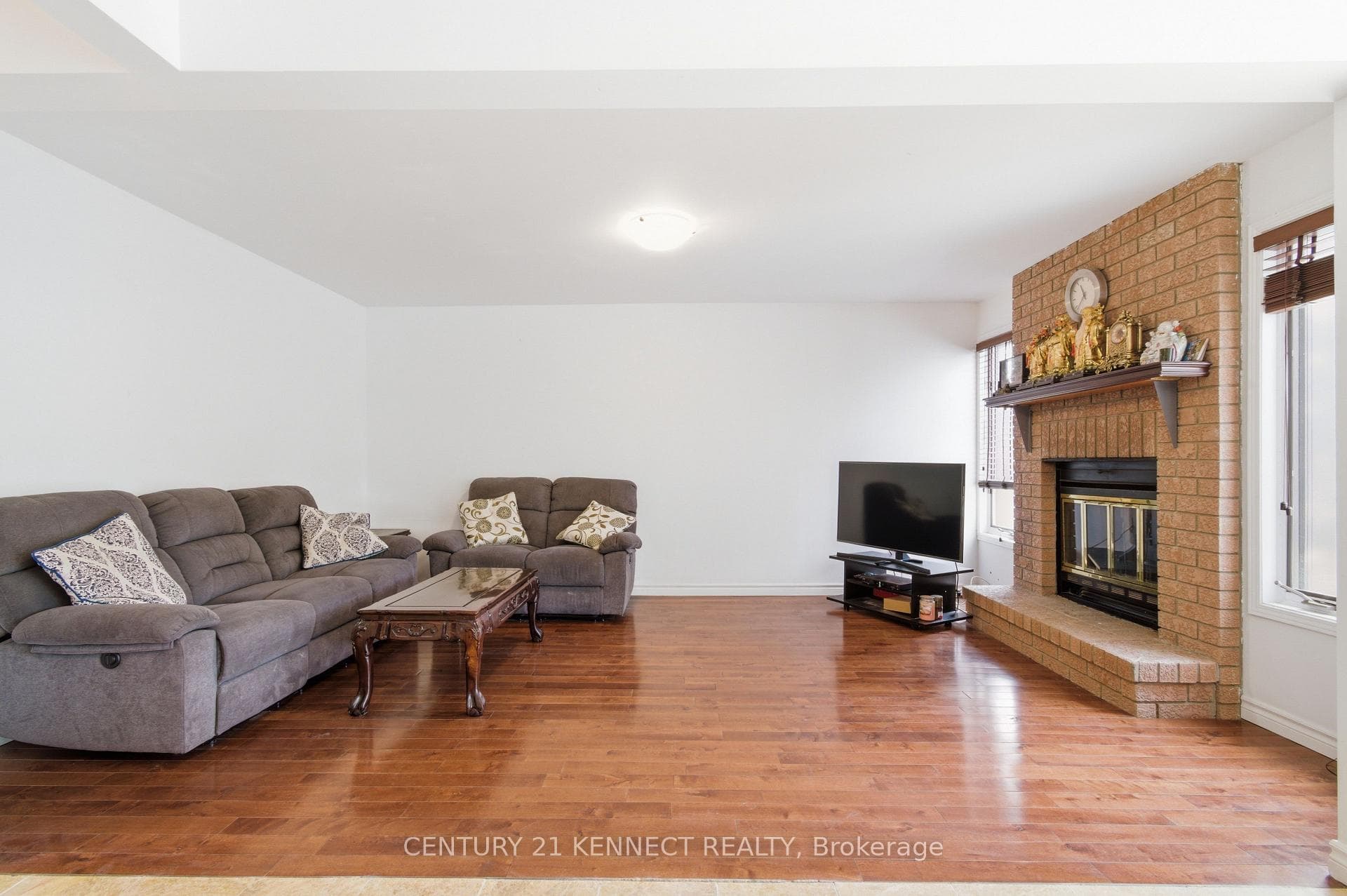 848 Fairlawn Avenue photo 14