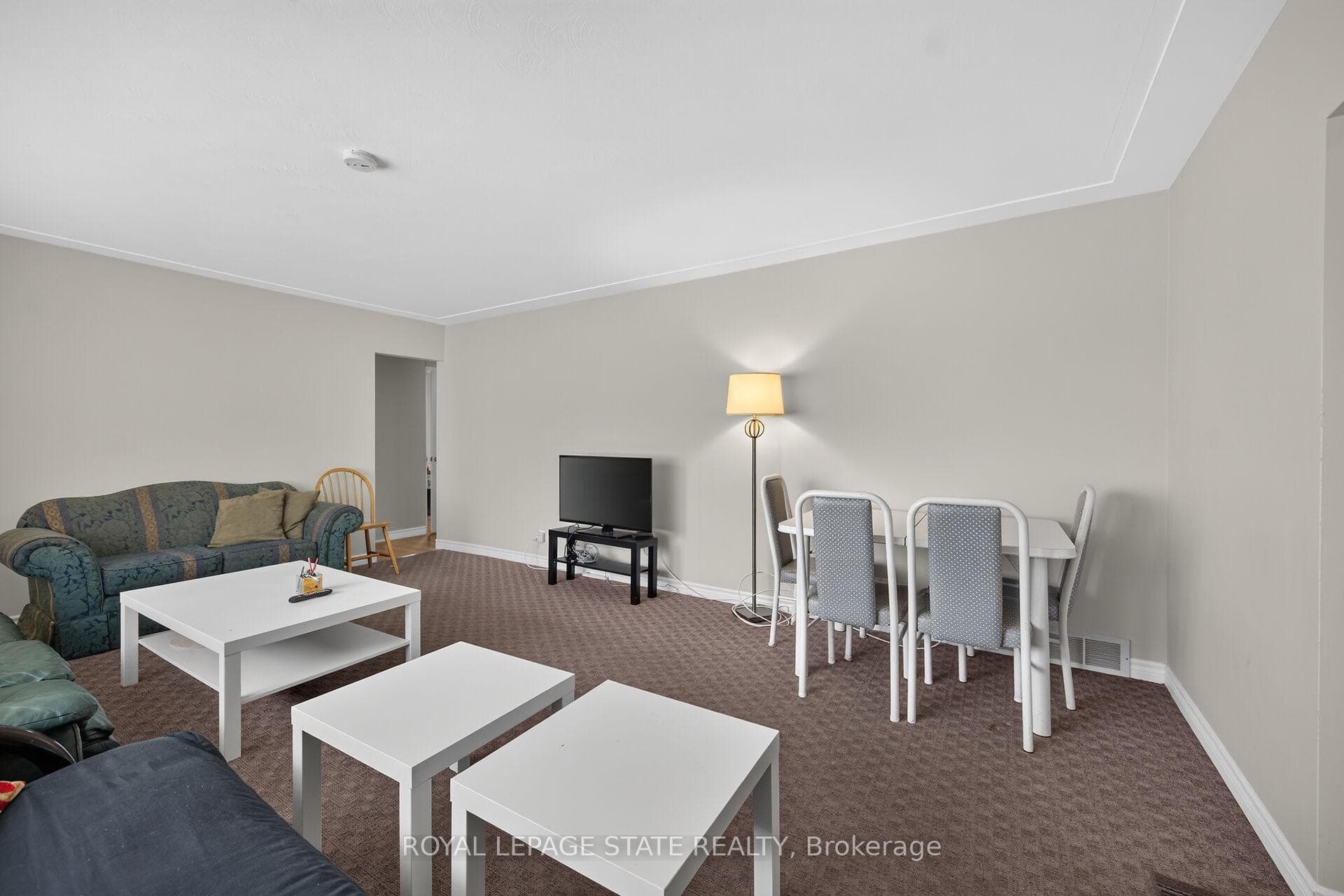 27 Ainslie Avenue photo 9