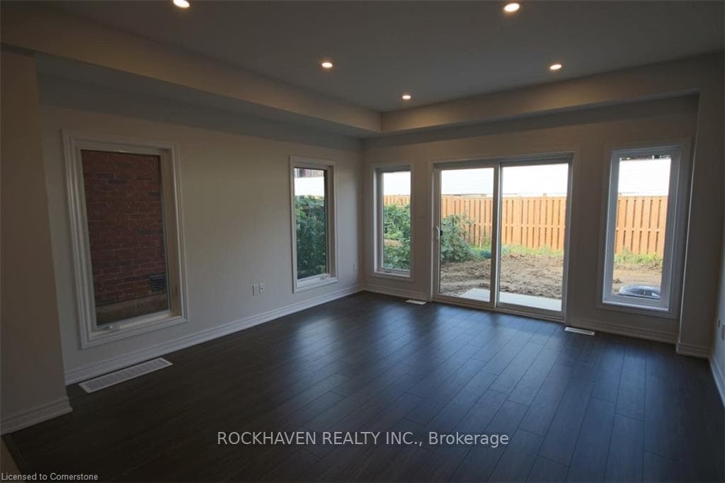 51 Gibson Avenue photo 3