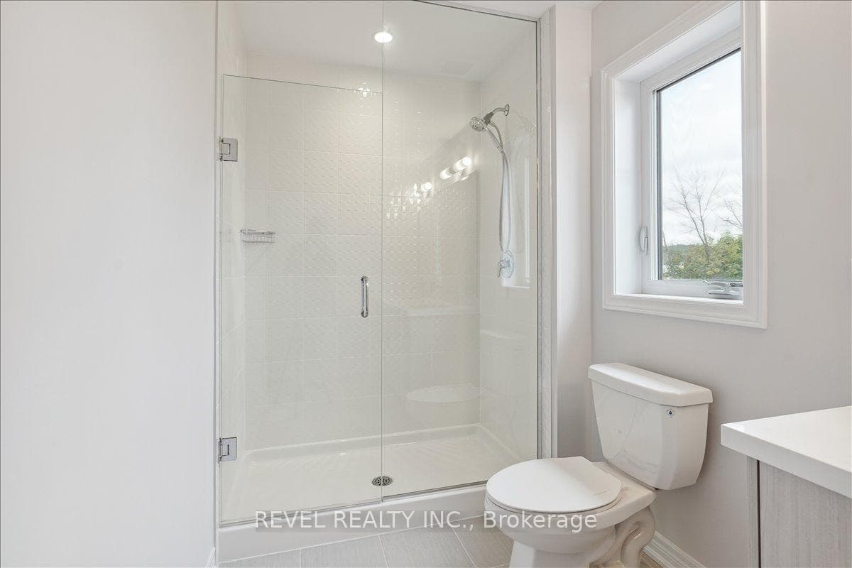 120 Starfire Crescent photo 35
